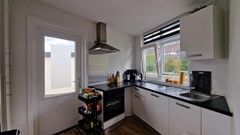 142 m2 upstairs apartment with roof terrace - Image 9
