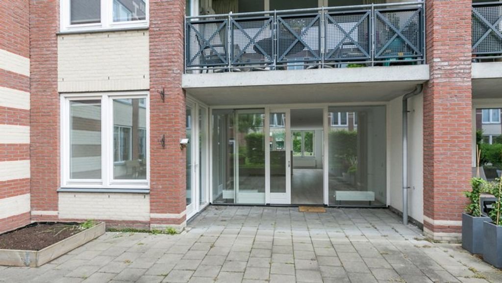 Begane grond met loggia in centrum - Afbeelding 3