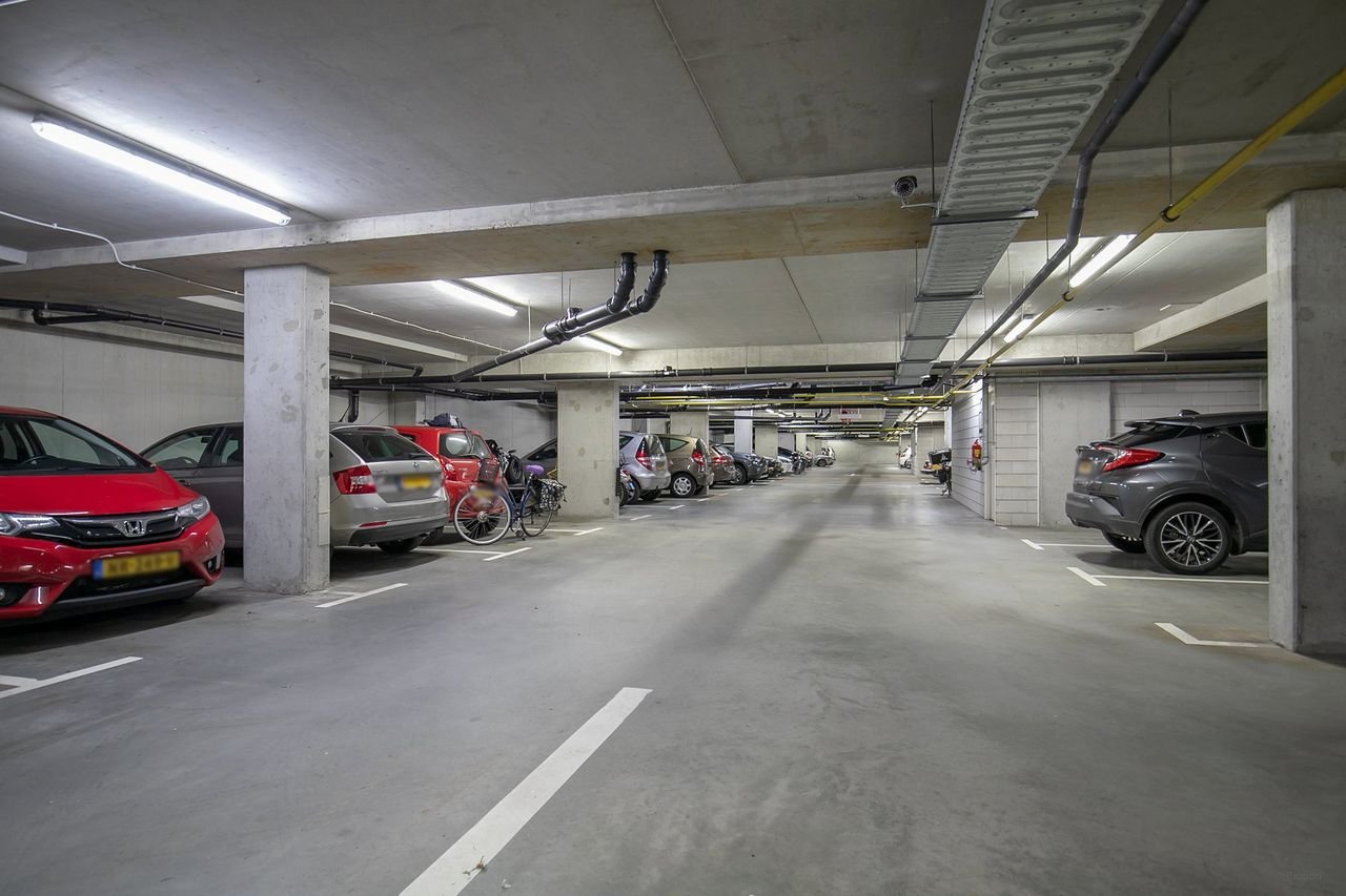 Begane grond met loggia in centrum - Afbeelding 19
