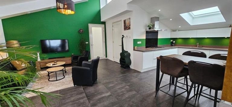 Gemeubileerd 3-kamerappartement aan het water - Afbeelding 2