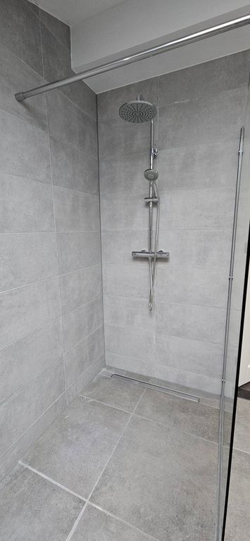 Gemeubileerd 3-kamerappartement aan het water - Afbeelding 11
