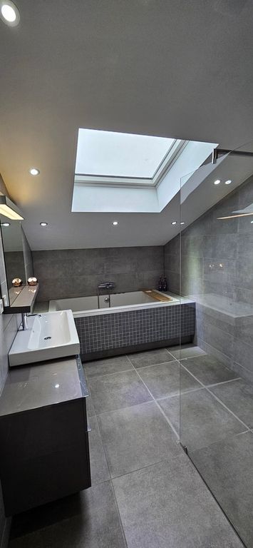 Gemeubileerd 3-kamerappartement aan het water - Afbeelding 12
