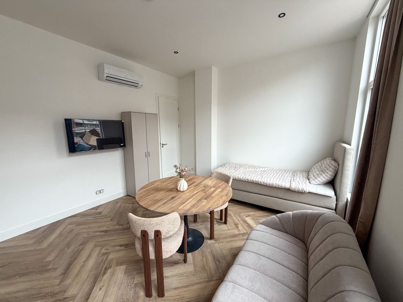 Furnished Studio for Students - Image 3