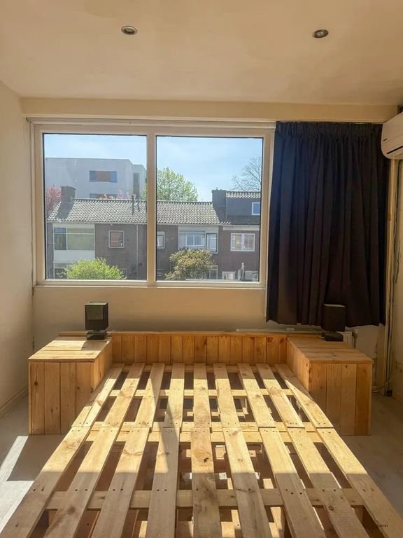 Gemeubileerde tussenwoning met 2 tuinen - Afbeelding 6