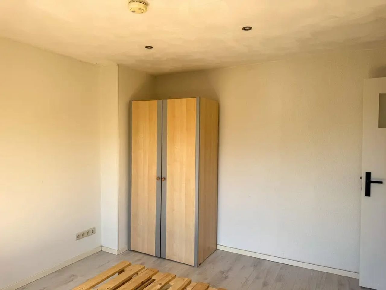 Gemeubileerde tussenwoning met 2 tuinen - Afbeelding 7