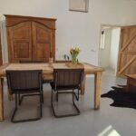 Furnished home in a green setting - Image 2