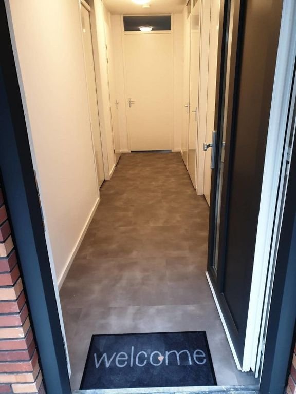 Licht 3-kamerappartement met balkon - Afbeelding 9