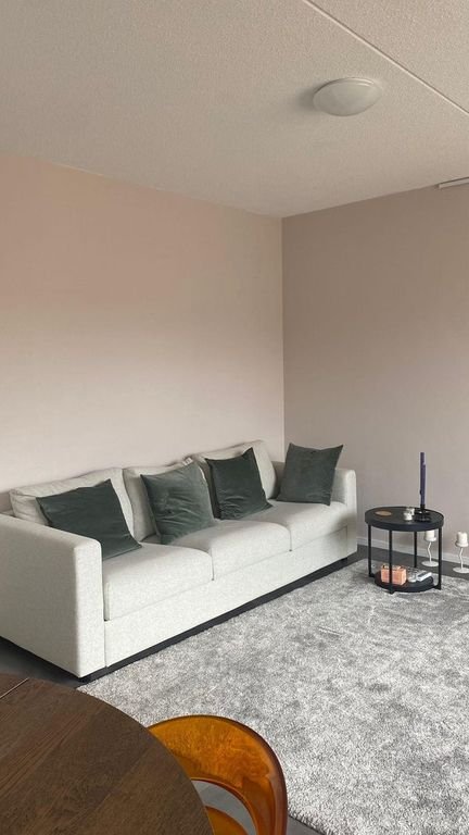 Licht 3-kamerappartement met balkon - Afbeelding 4