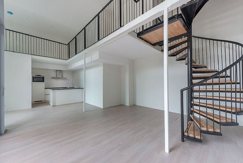 121 m² maisonnette met terras en parking - Afbeelding 2
