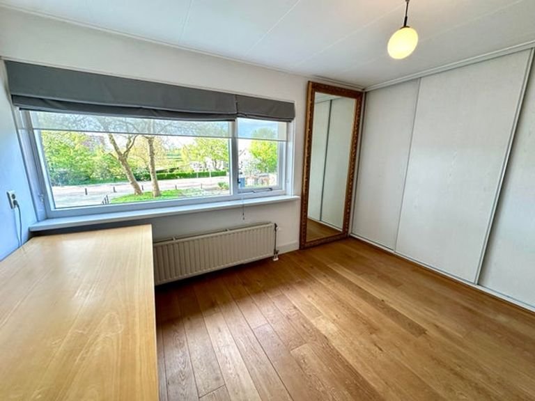 Gemeubileerd gezinshuis met tuin - Afbeelding 8