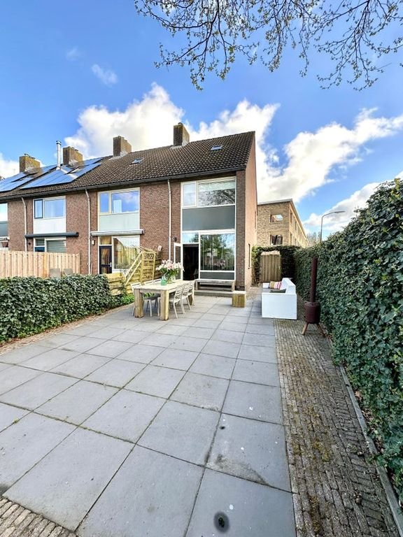 Gemeubileerd gezinshuis met tuin - Afbeelding 15