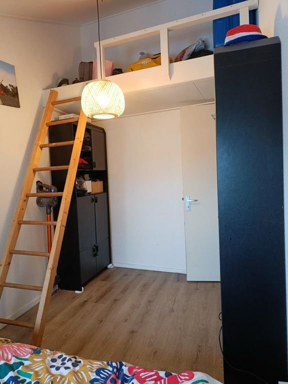 Upper-floor apartment with energy label A in Enschede - Image 7
