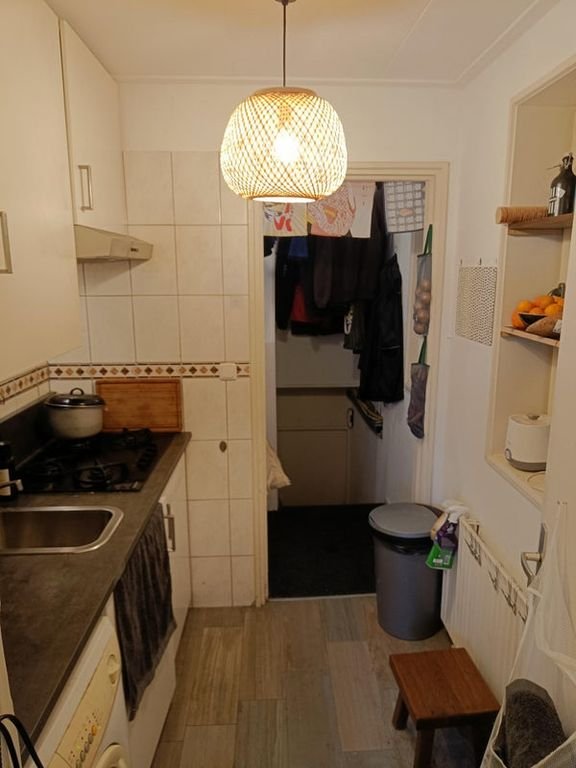 Upper-floor apartment with energy label A in Enschede - Image 8