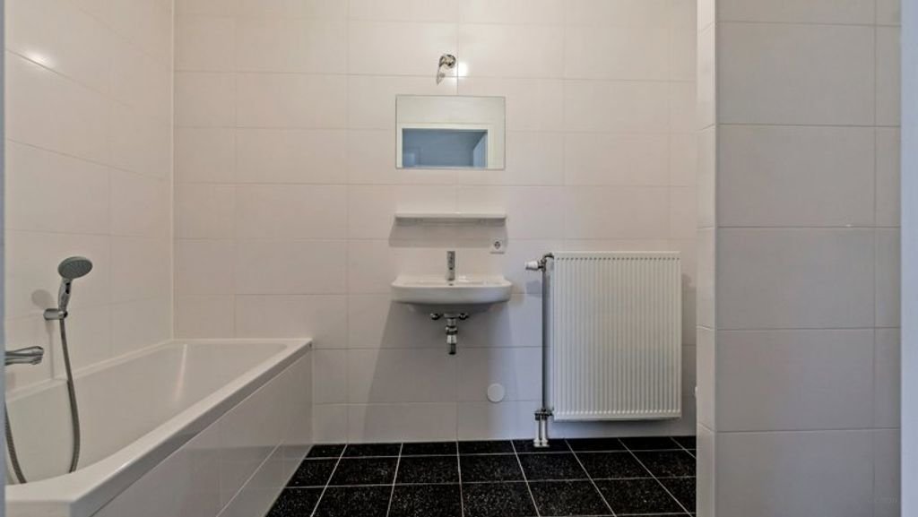 88 m2 appartement met breed balkon in Breda - Afbeelding 3