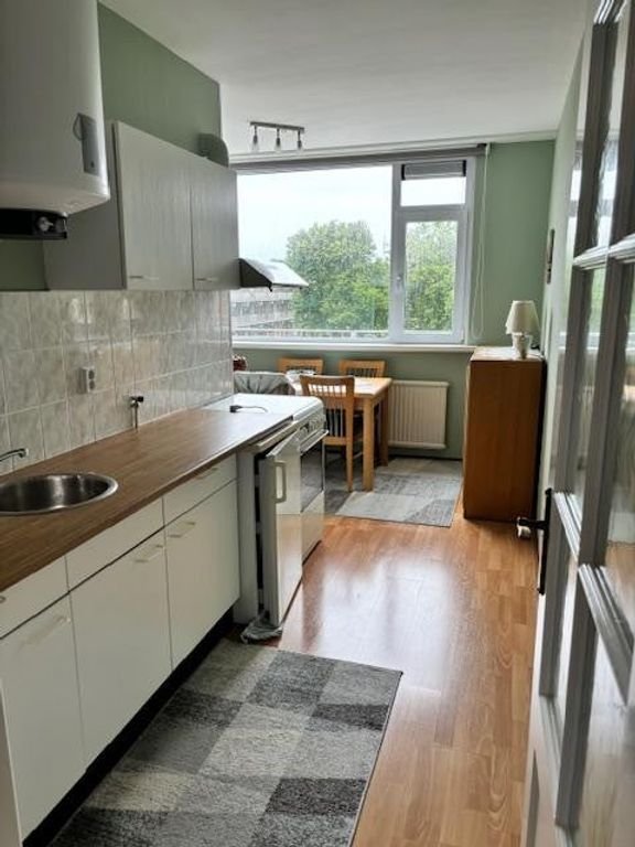 87 m² corner apartment with sun balcony - Image 4