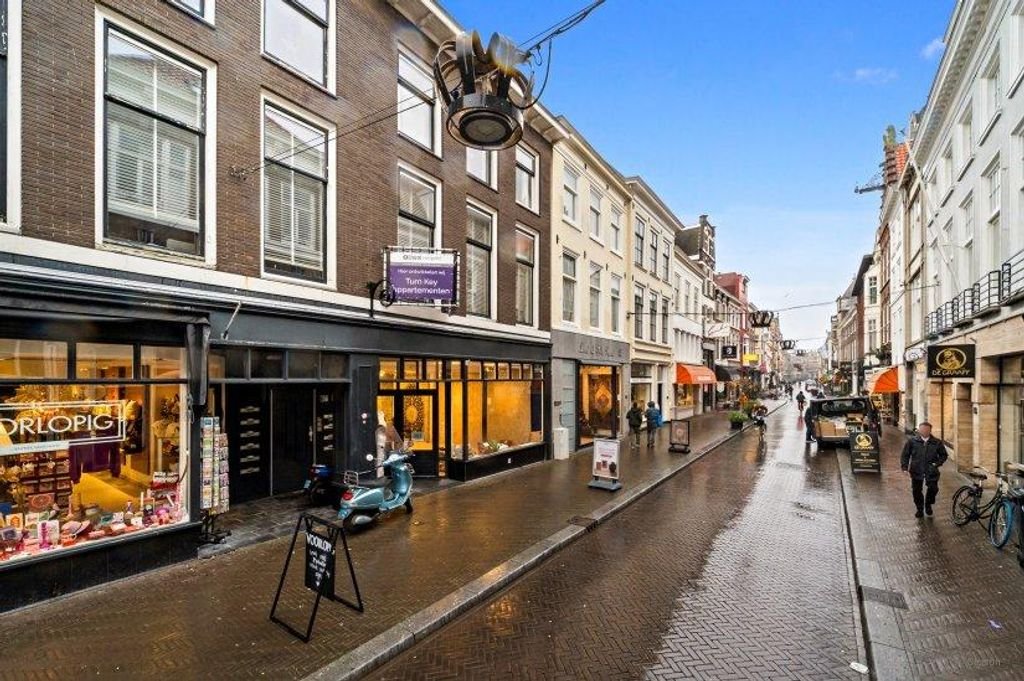 Gemeubileerd appartement (68m²) aan het Noordeinde - Afbeelding 1