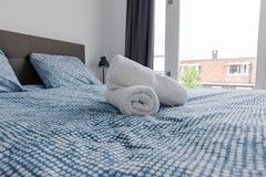 Furnished 2-room apartment with terrace - Image 10