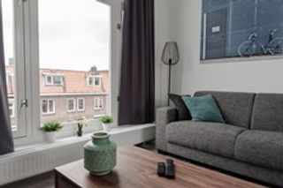 Furnished 2-room apartment with terrace - Image 2