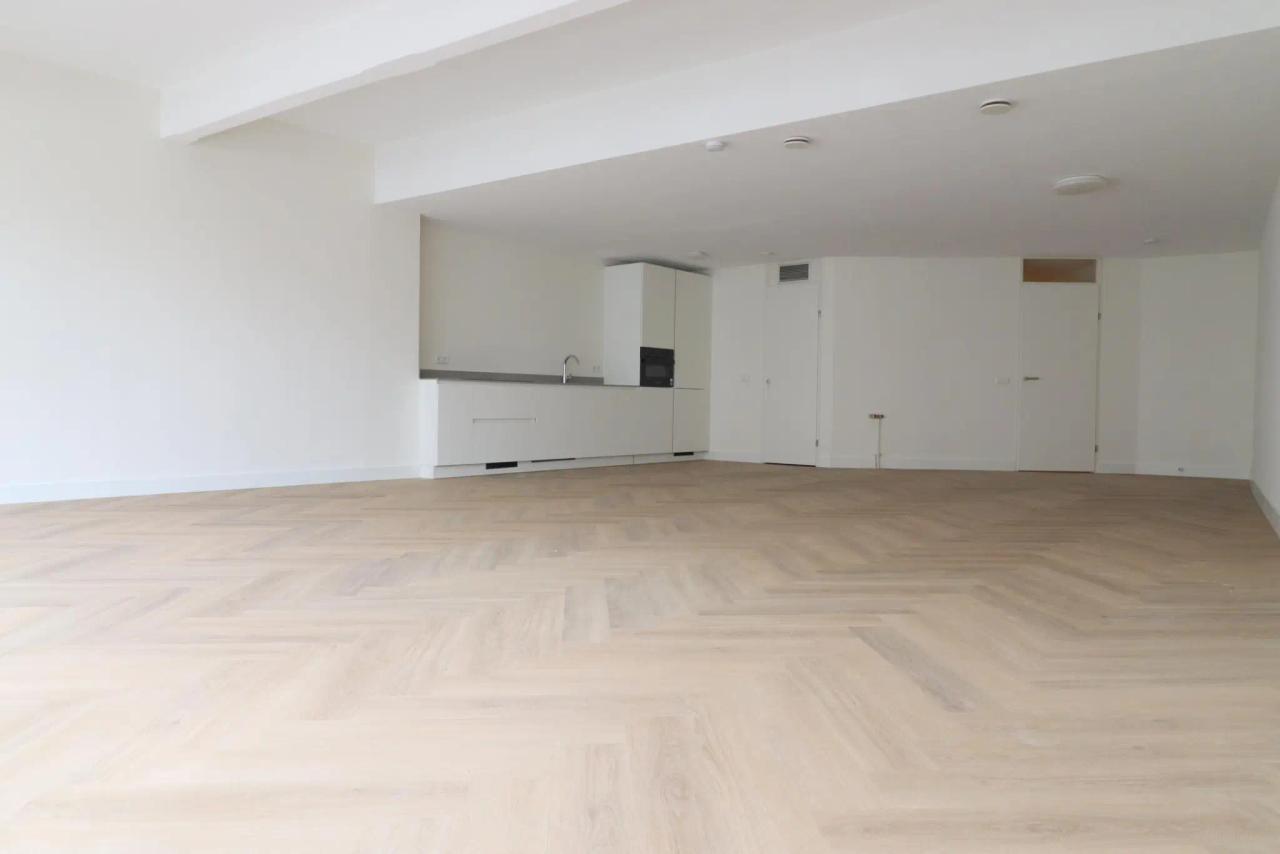 125 m² appartement met balkon in hartje Utrecht - Afbeelding 2