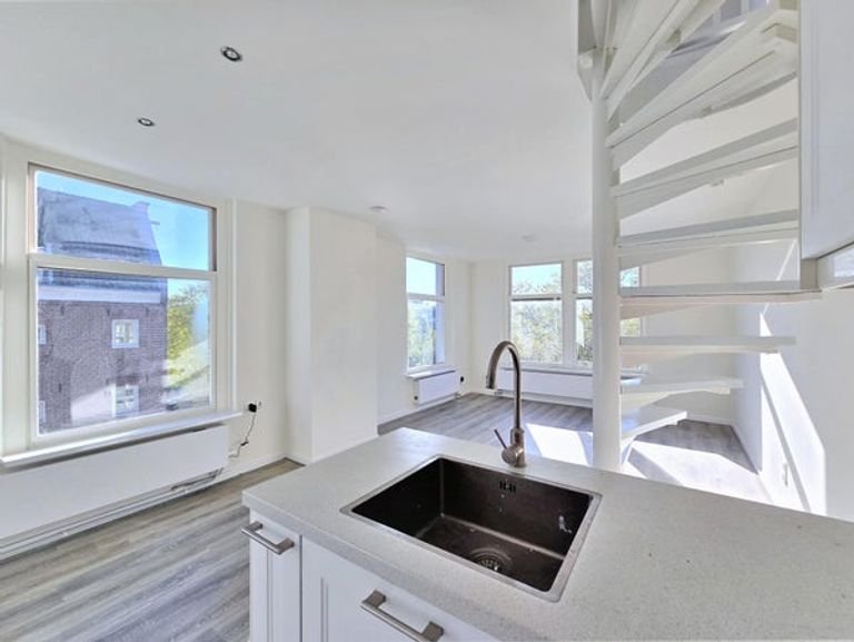 Licht appartement in de Jordaan met A+ - Afbeelding 4