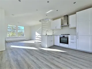 Licht appartement in de Jordaan met A+