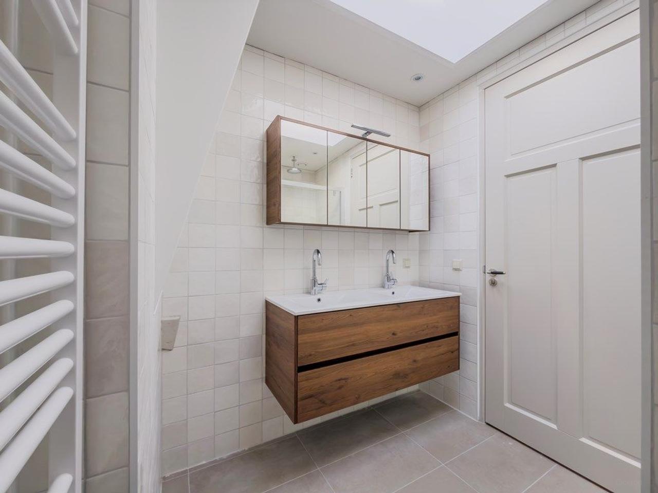 87 m² en twee slaapkamers in hartje Haarlem - Afbeelding 12