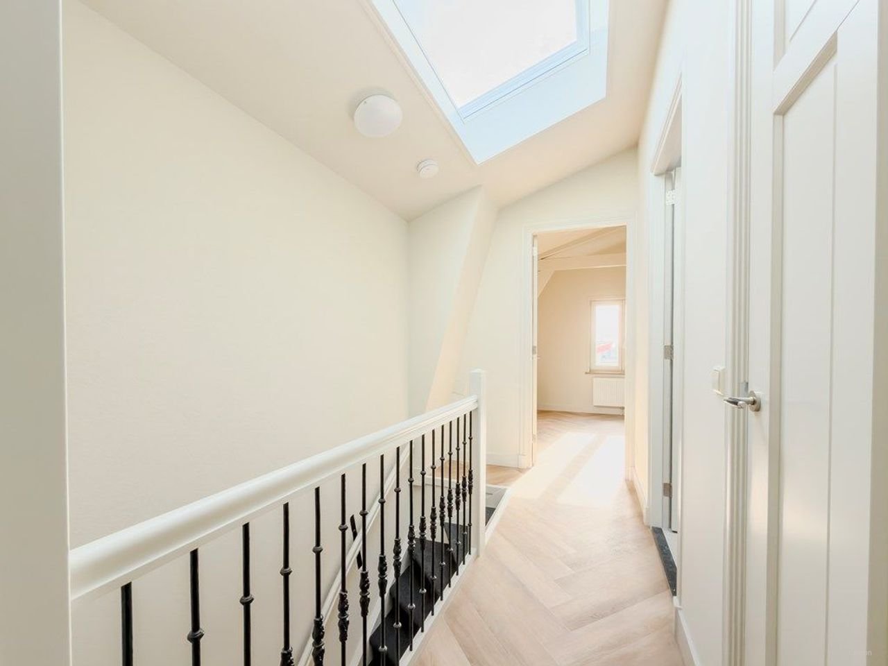 87 m² 2-bedroom duplex in the heart of Haarlem - Image 17