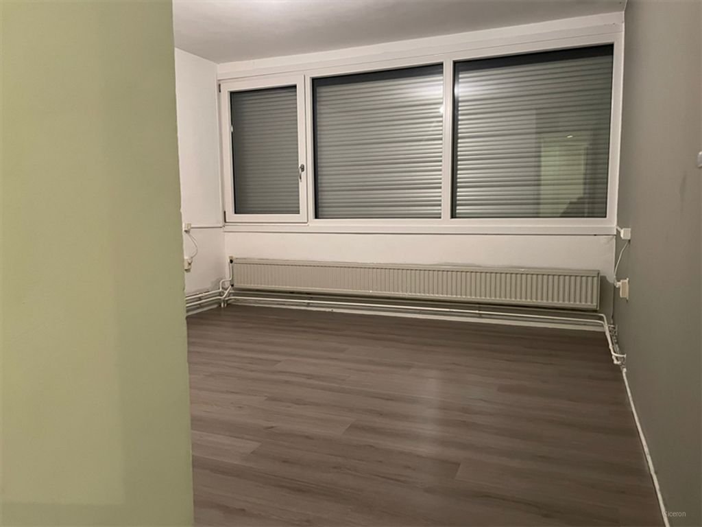 Furnished maisonette with roof terrace - Image 2