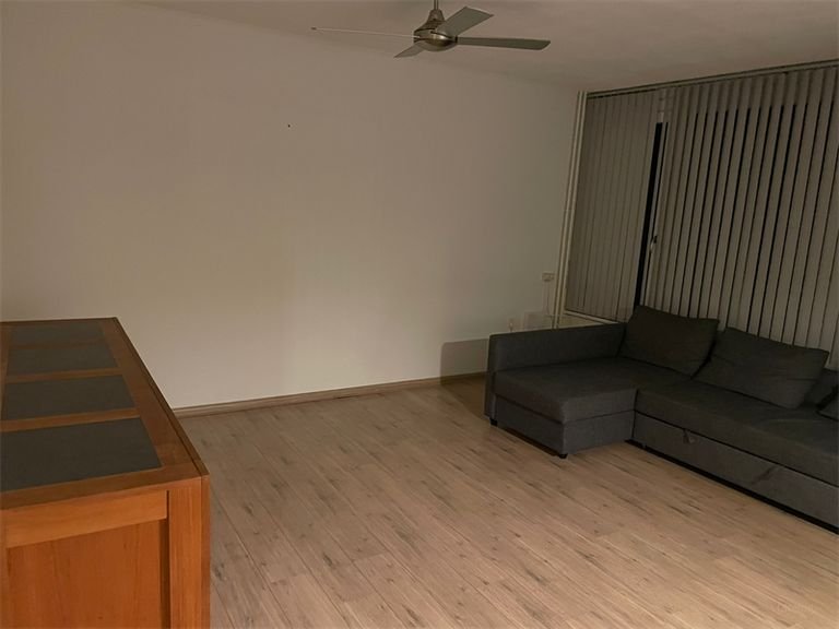 Furnished maisonette with roof terrace - Image 9