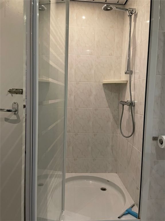 Furnished maisonette with roof terrace - Image 6