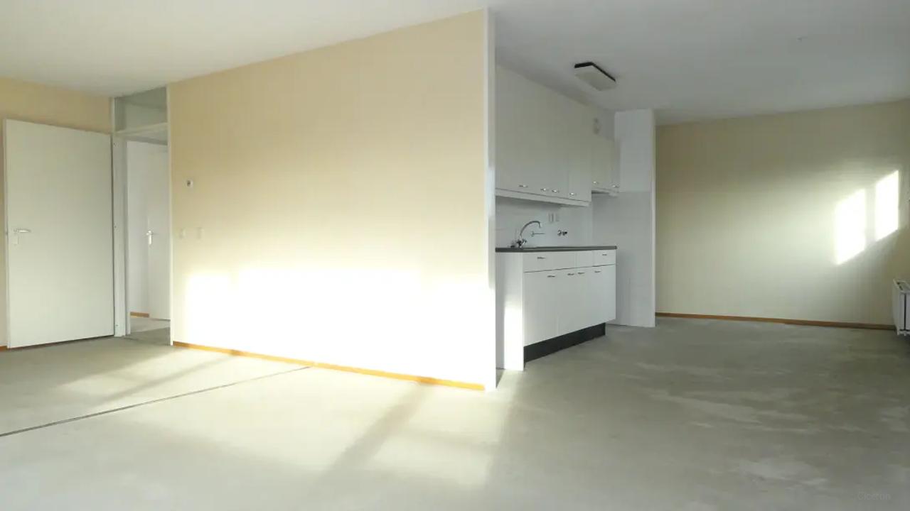 2-bedroom apartment with balcony on the 10th floor - Image 3