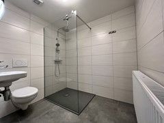 1-bedroom apartment close to the city center - Image 7