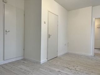 1-bedroom apartment close to the city center - Image 2