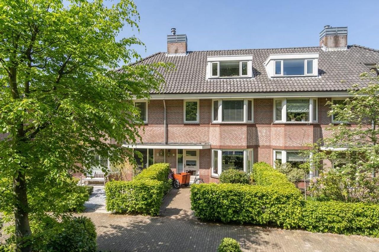 5-bedroom corner house in Wassenaar - Image 1