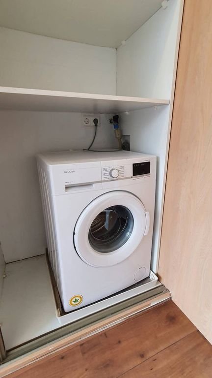 Furnished 4-room apartment with balcony - Image 18