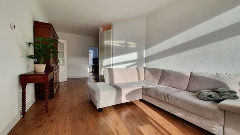 Furnished 4-room apartment with balcony - Image 6