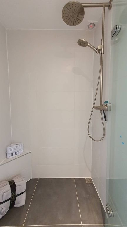 Furnished 4-room apartment with balcony - Image 14