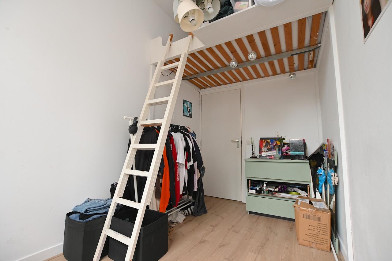 Lichte studentenkamer aan de Vismarkt - Afbeelding 5