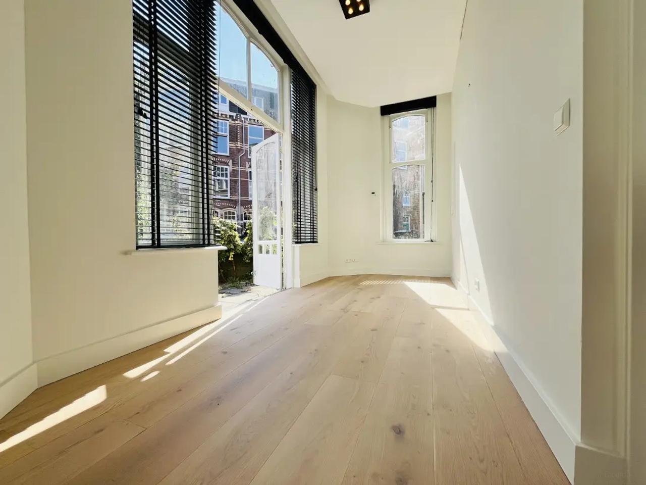 Begane grond appartement met tuin in Duinoord - Afbeelding 3