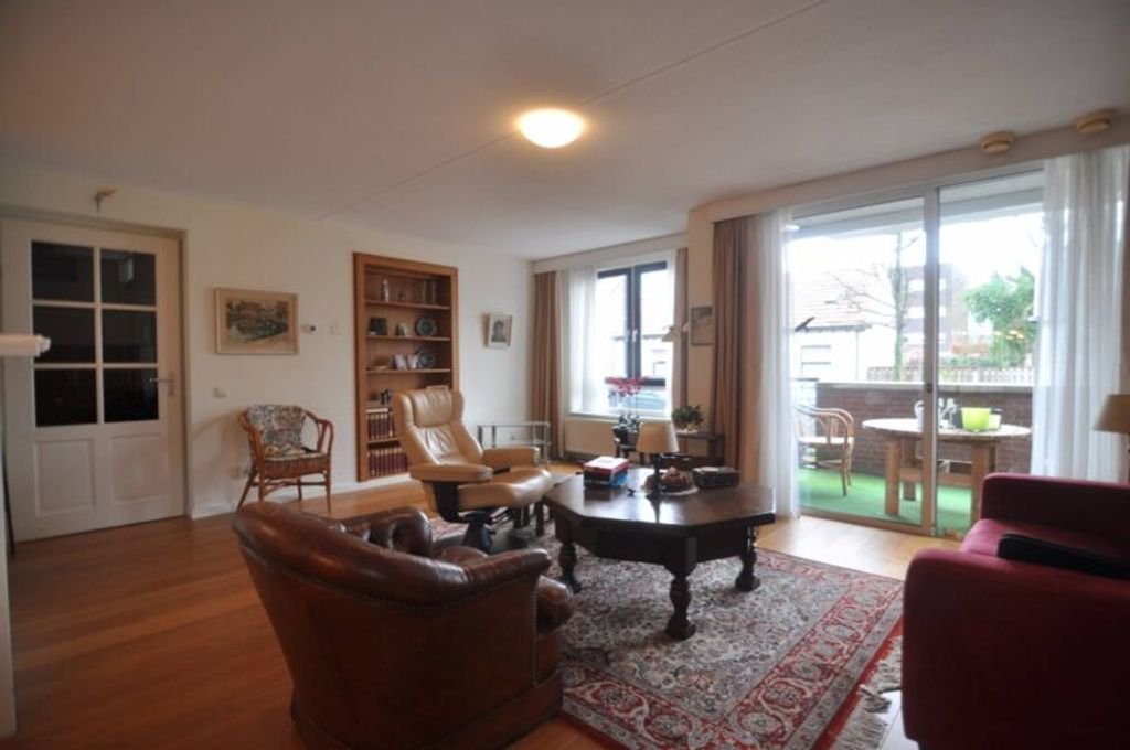 3-room apartment with balcony in Joriskwartier - Image 2