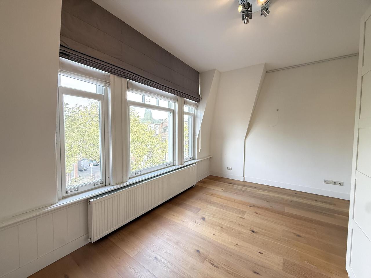 143 m² Apartment in the Statenkwartier - Image 10