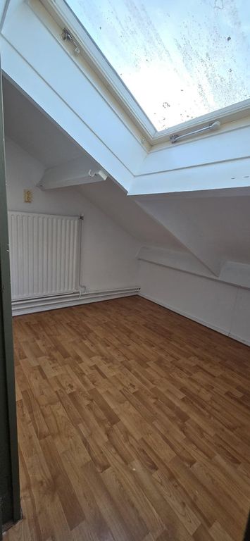 Gezinswoning met 4 slaapkamers en tuin - Afbeelding 25
