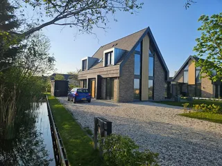 Twee-onder-een-kap bij de Vinkeveense Plassen