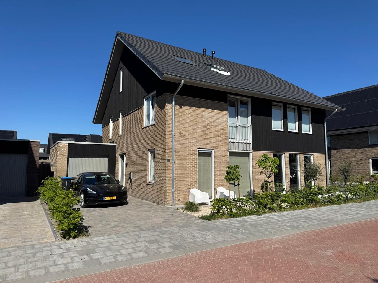 Semi-detached waterfront home in De Drait - Image 1
