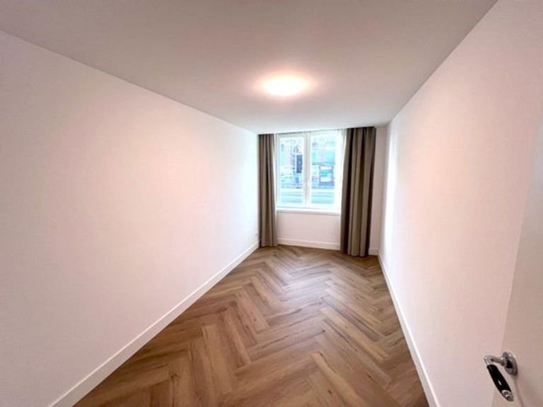 3-bedroom apartment with garden - Image 10