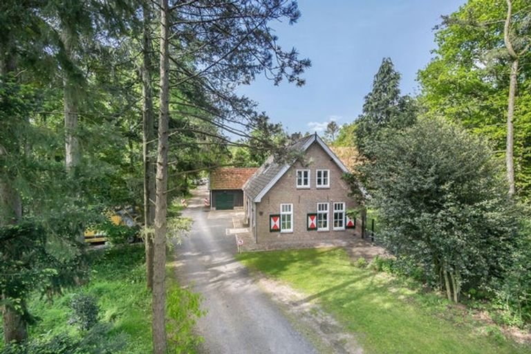 Detached living by the forest in Erp - Image 2