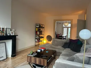 110 m² met zonnig balkon in De Pijp