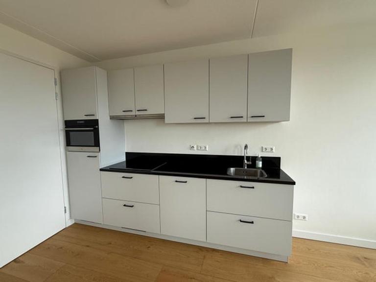 Energy-efficient 61 m² apartment in Bijlmer Centrum - Image 6