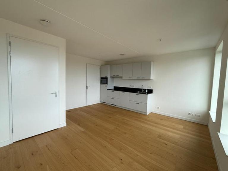 Energy-efficient 61 m² apartment in Bijlmer Centrum - Image 7