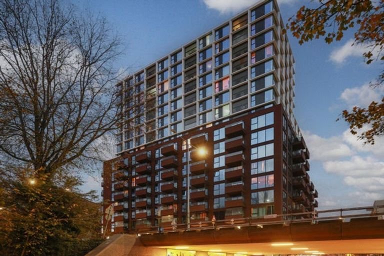 Tweekamerappartement op de 7e in Amsterdam Zuidoost - Afbeelding 1